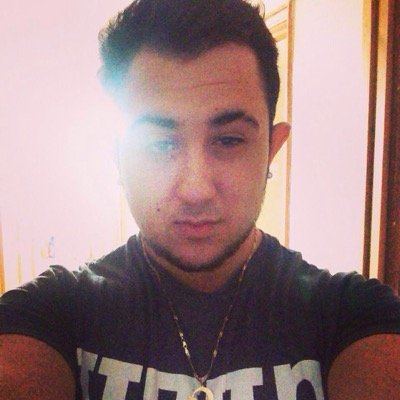 Twitch streamer :)   http://t.co/rs4bJp03BJ