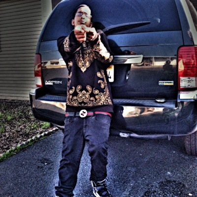 talkin ALL DEES cash wat u talkin about LIFE GO CRAZY HYWRD