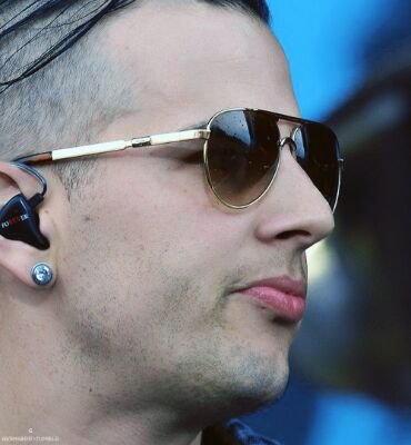 MShadowsgifs's profile picture. Nothing but gifs of the man himself #MShadows......oh and I may fangirl occasionally