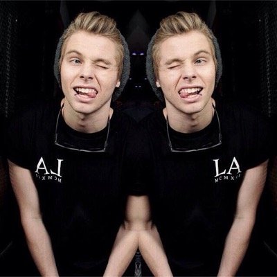 卌 free follow from @courtneygould97 ! a follow back on that account would be greatly appreciated ☺️ have a derpy day 卌