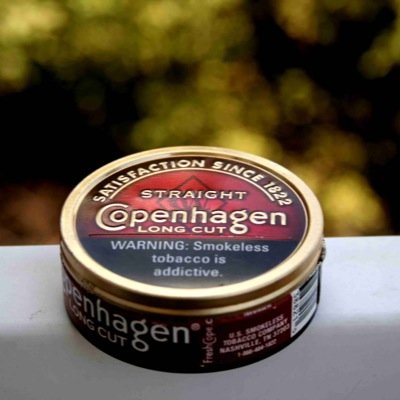 LetsPackALip's profile picture. 