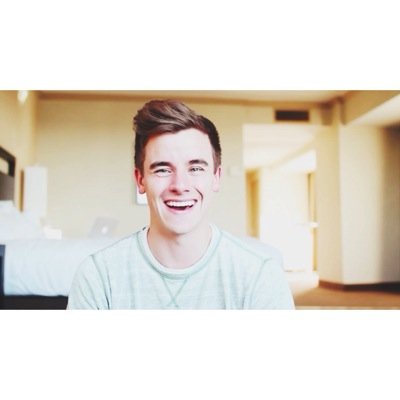 go follow @connunot bc she gave you a free follow. If you want a follow back from her just ask:)