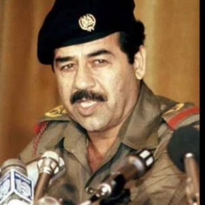 لاتشتكي للناس لوكنت مطعون ///ولذم من بعض الخاليق مديحه