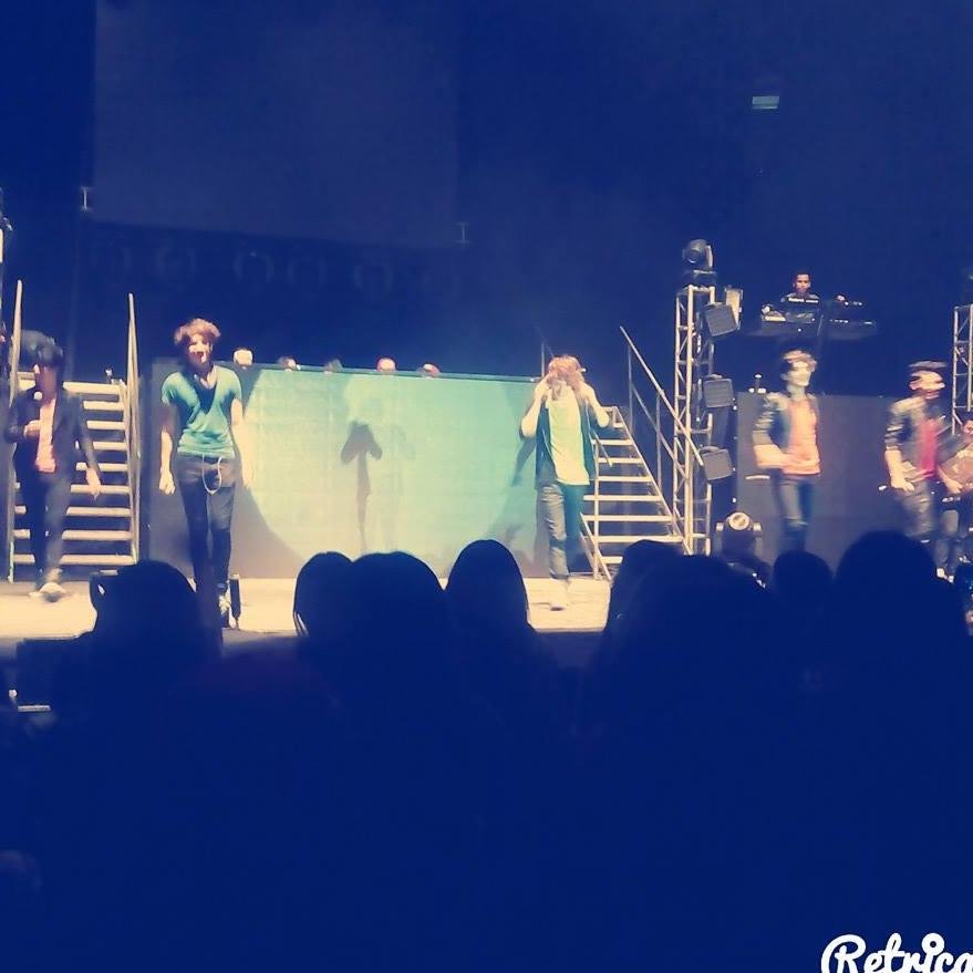 AMO A CD9 Y A 1D Y 5sos  ESAS BANDAS SON MIS FAVORITAS LAS AMO 3
