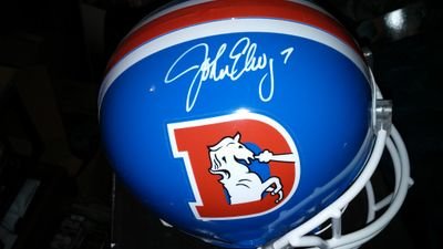 autographed sports memorabilia and collectibles and jerseys. Go to 
https://t.co/EfYR0T0nbh