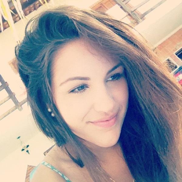 Eu amo a curitibana mais gata do País by um grande fã.