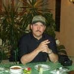 Sigo a quienes me parecen interesantes sin importar si me siguen o no, así que no se sienta comprometido. El número de seguidores no me interesa. Gracias.