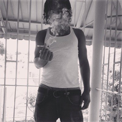 #Follow me @BuzsMan1 i'll follow back