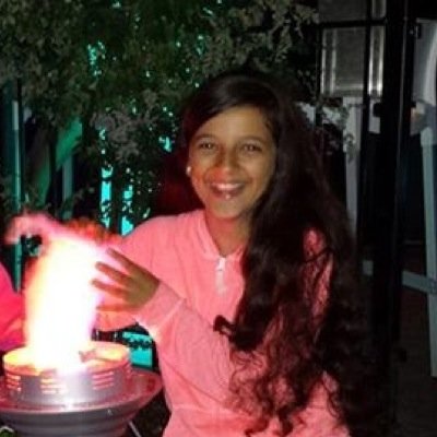 hello  tweet me