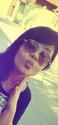 Sigo as Estrelas, posso ter elas na palma da minha mão so, basta eu querer :)  insta:sara_ramos_dr@ClubeDeFollower :-)