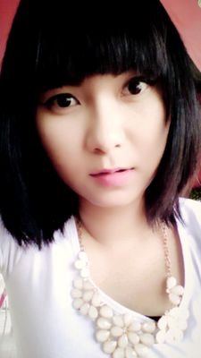 Female || 23041990 || baNdung