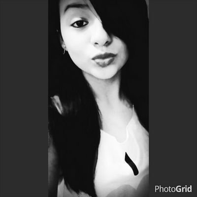 Não Existe Nada De Completamente Errado No Mundo , Mesmo Um Relógio Parado Consegui Estar Certo Duas Vezes Por Dia. (Paulo Coelho)♥