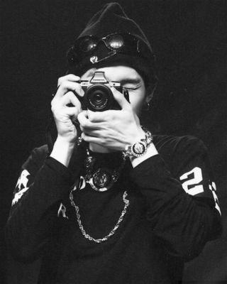 1gaxsuga's profile picture. Gloss