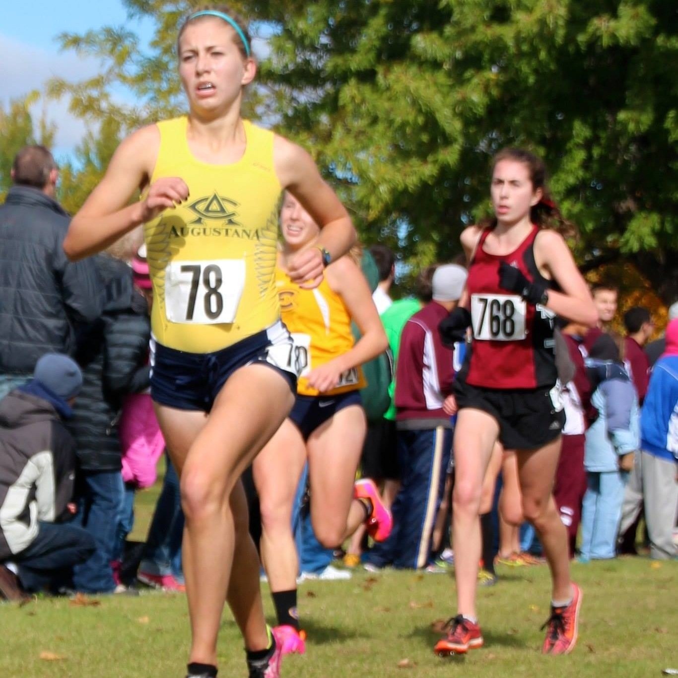 @TempleUniv PhD candidate, @AugustanaTrack alum