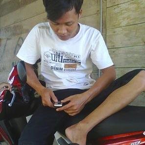 Afny tri subekti