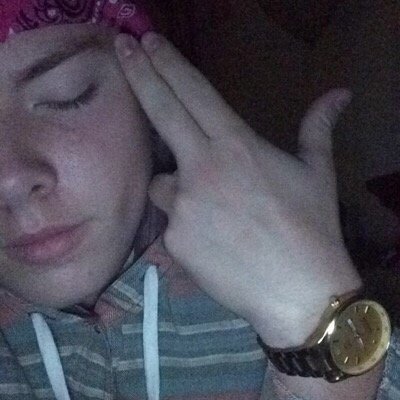 follow main // @vuIture