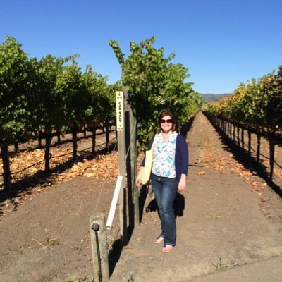 Professional marketer, weekend explorer, foodie, wine fan, book nerd.