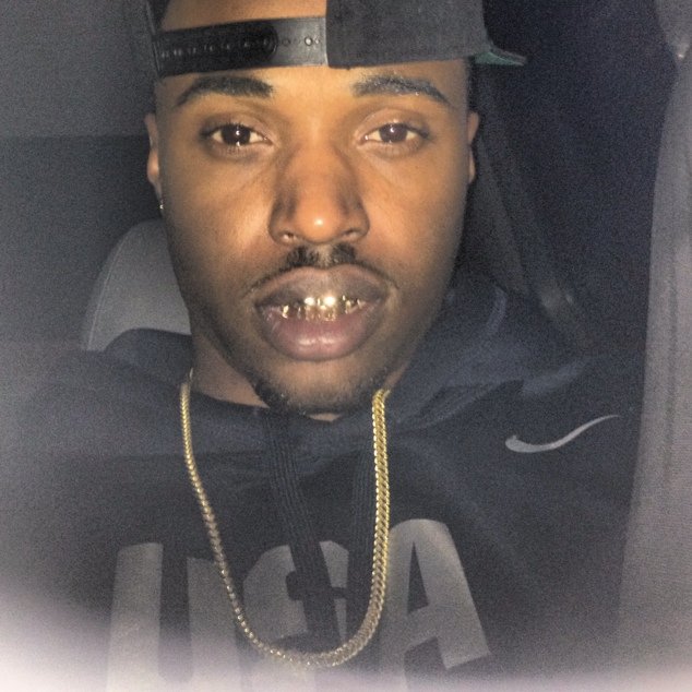If it dont make Dollaz it dont make sense..Pussy aint shit to mejust thought you should know‼️
