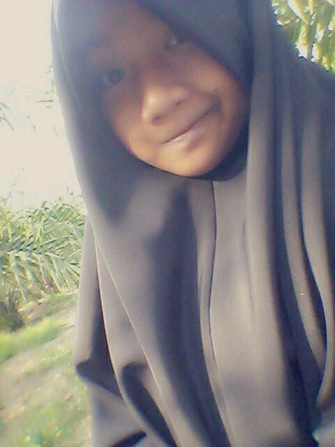 syiqin-13-terengganu  , wechat : ckin2001  , mention to follow me back ツ