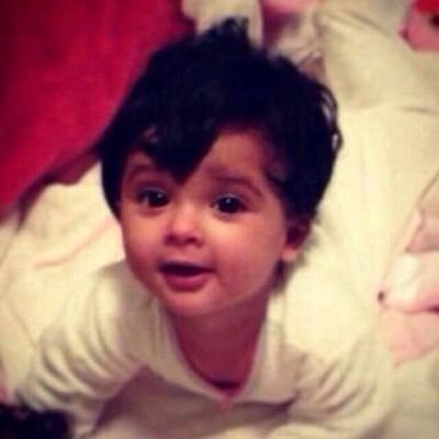 خَلف جنوني حياءُ قاتل وخلف مُشاغبتي أُنثى طاهره ~ربي لاتذرني فردا وانت خير الوراثين