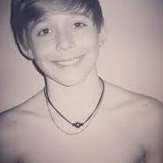 Go follow @hayesoverheels. She'll be dming everyone who follows her