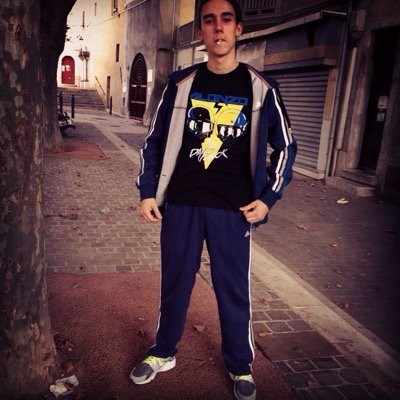 MARSEILLE 17ans La classe ne fait pas le boule  mais le boule fait la classe mesdames!