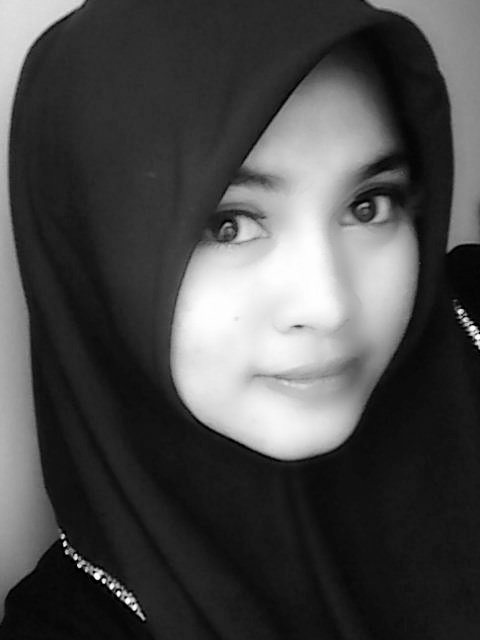 Pendiem dan cuek. Dan baik hati..hehe