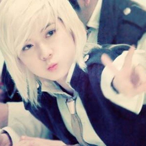 i love nu'est
 i love ren
  i is lo/\e
IG: buiyang
facebook: Giang Amply