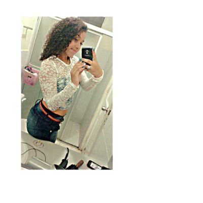 rafaela beatriz ♥I'm a queen♕uno se vuelve frio cuando ya se cansa de dar todo por alguien queno da nada  ♡♡the pursuit of happiness←