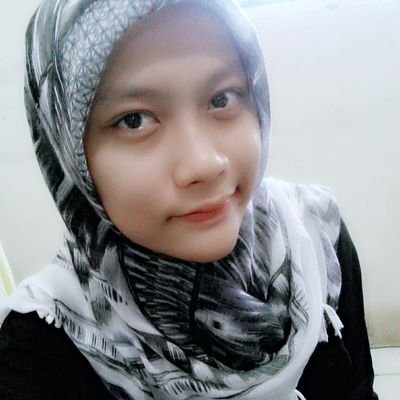 Pipitshelia14's profile picture. mudah diingat, tak mudah dilupakan :)