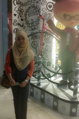 always smile &laugh in every situation           stay calm eventhough people make you fill like killing them ;)