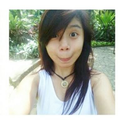 Nylanity's profile picture. She is delightfully chaotic, a beautiful mess.