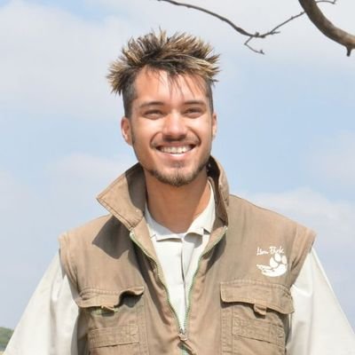 *Living through Jesus*
I'm the type of dude, pretty cool, kinda nice, not rude.
Guide at the #LionPark