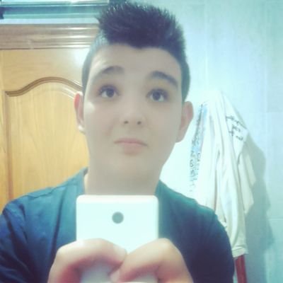 No vivas para que tu presencia se note,sino para que tu ausencia se sienta✌✨