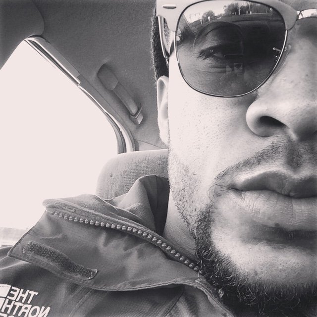 I'm just me..
#teamDominican
#teamtatted
#teamsittinclean