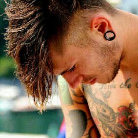 Heiii Follow me .. And I follback You !! Guys