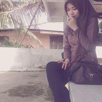 Laili_makhfuzah's profile picture. Sebaik apapun kamu,akan ada orang yang membencimu, meski kamu tidak jahat pada mereka.