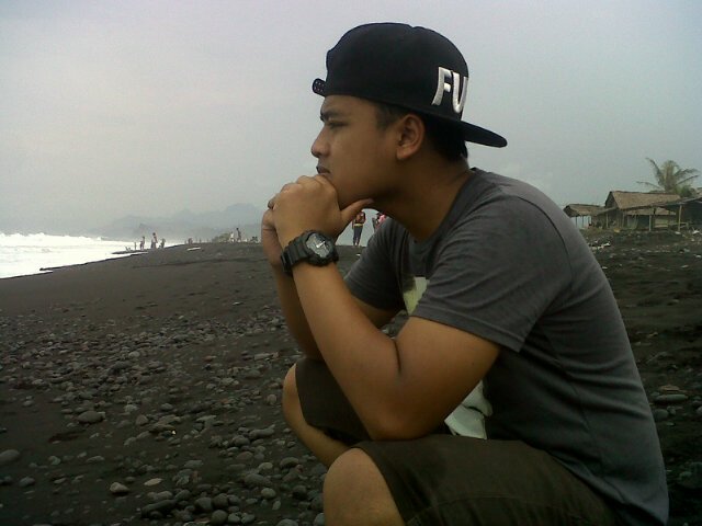 I can always make you smile
 You follow me , I follback ☺ 
 Pin bb 2A1FE6F0  fb Noval Nendra Dwi Prakoso