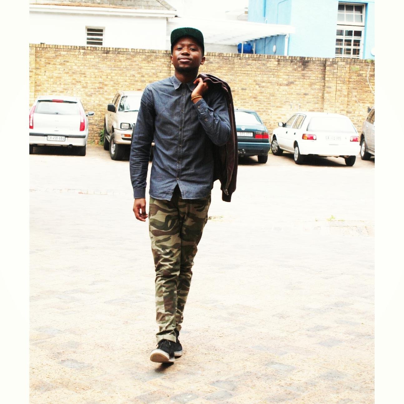 AntiConformist_'s profile picture. Journalism student. Photography lover. Curiously different. Doesn't Conform. Things over Humans.