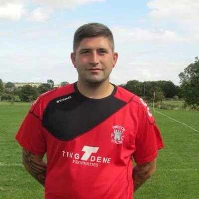 I currently play for finedon Volta on Saturdays and the welcome United on Sundays snapchat-bbleasdale add me
