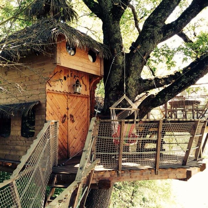 9 hébergements insolites en pleine nature pour vous faire passer une nuit hors du temps...