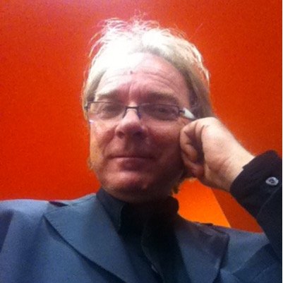 Gérant de la Ste Action Groupe Communication et de l'Ecrivain Public Membre BNI-AGEN. Président du Comité Féminin47.