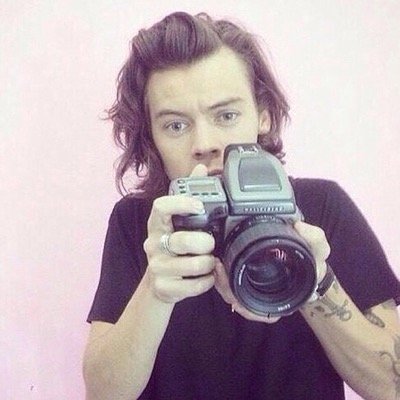 follow @niallofcourse she follows back