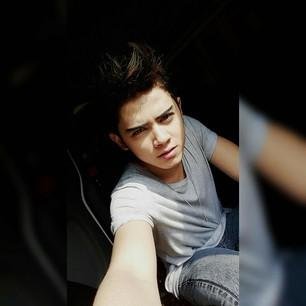 It's never too late to set things right #ALIANDO @aliando26 CP: kak @yhiyie23_@alicious_resmi #DokArt Production and Management