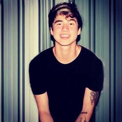 Calum Hood||211214 mia||