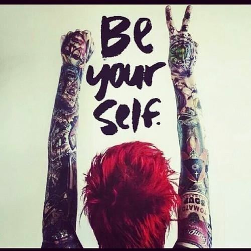 Average 18 year old, yes I have problems, who doesn't! I follow back guys.. Promise :)
