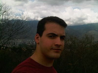Abogado, karateka y padre orgulloso.