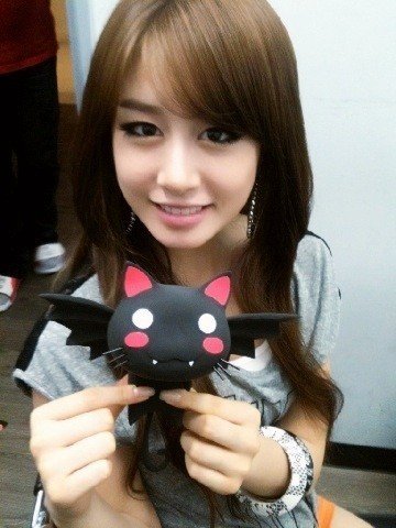 Park Ji-Yeon(박지연)|7 June 1993|K-pop,R&B,dance-pop|Idol,singer,dancer,actress,Model,Mc|Seoul Art High School and Yhehwa Girl High|Core Contents Mnet(CJ E&M)