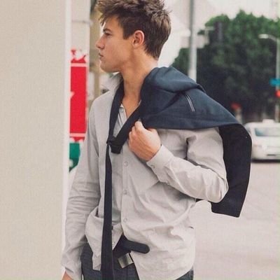 follow @mendesmatchbox or @HEMMOSTATICS