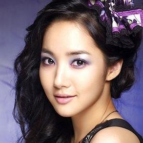 オシャレが好き。可愛いは正義。古着屋で働いています。登山女子の趣味垢。相互アカです。フォローしていきます。フォロバしてくれたら嬉しいです。仲良くなってもお互い尊重していければ嬉しいです。是非、よろしくお願いしますね